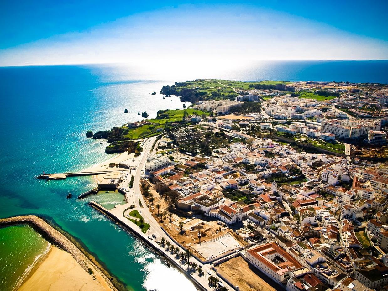 Доля в зарубежном бизнесе: Рыночный комплекс в Нигерии