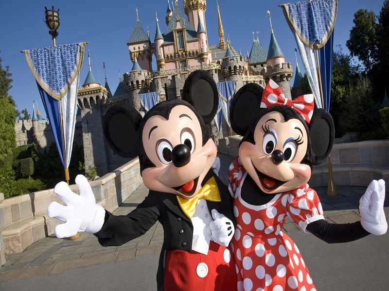 disney-goes-to-rusia.jpg