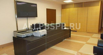 Аренда:  Офисное помещение, 251 м