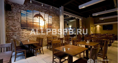 Уютное кафе на Площади Восстания