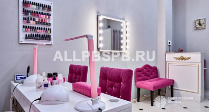 Уютная студия маникюра