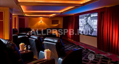 Ресторан с кинотеатром и клиентской базой