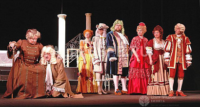 Продается балетная / театральная студия (декорации, костюмы, контакты и пр.)