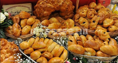 Доходная чебуречная с разнообразной выпечкой