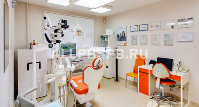 Стоматологическая клиника в густонаселенном квартале Приморского района