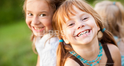 Детский аттракцион в крупном торговом центре