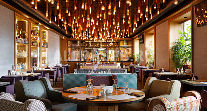 Ресторан-бар в центре Петербурга