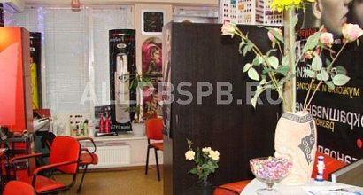 Готовый бизнес  салон красоты у м. калужская 