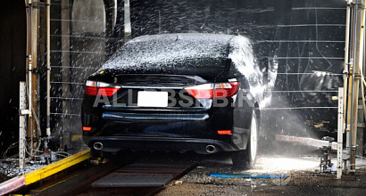 Автомойка на оживленном проспекте