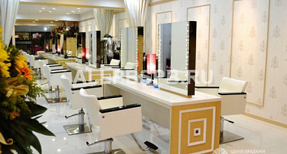 Салон красоты на первой линии домов