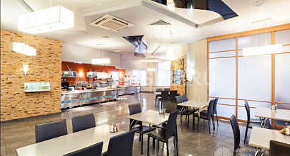 Действующее кафе в бизнес-центре