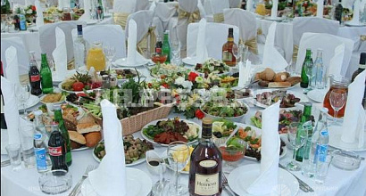 Действующая банкетная служба.