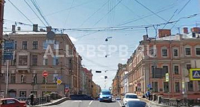 Сдается в аренду торговое помещение в центре города!