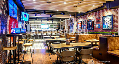 Спорт-бар на юге города с отличной репутацией