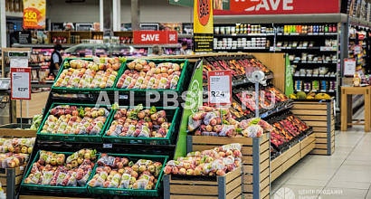 Продуктовый магазин у остановки