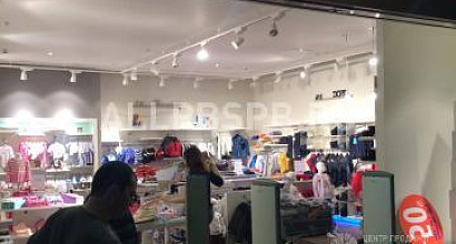 Продажа:  франчайзинговый магазин детской одежды из франции