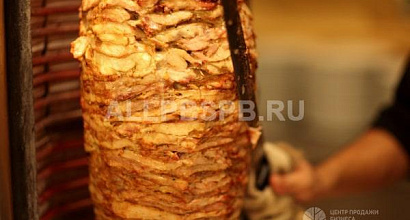 Продуктовый магазин и «Шаверма»