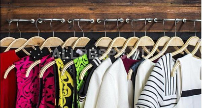 Продается быстроокупаемый магазин женской одежды с интернет-магазином в Петроградском районе