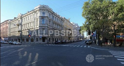 Отдельно стоящее здание универсального назначения в центре города