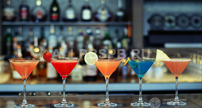 Прибыльный бар в центре города