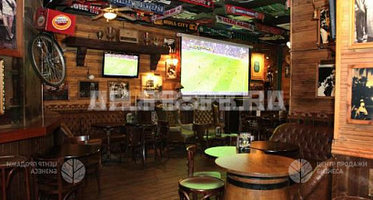 Спорт-бар недалеко от метро.