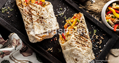 Шаверма рядом со станцией метро &quot;Пионерская&quot;