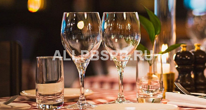 Действующее Кафе-Пекарня в густонаселенном районе