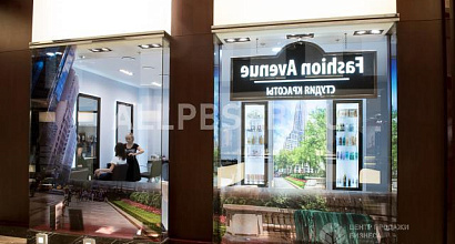 Продается  готовая студия красоты в трц
