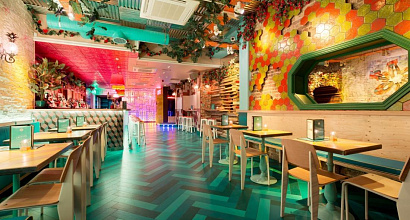 Бар с оригинальным дизайном