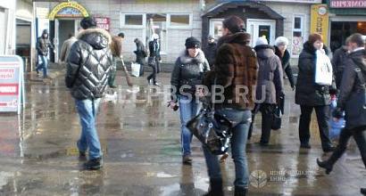 Аренда:  Магазин 92м, 5-6 шагов от метро, 1-й этаж 