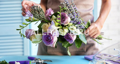 Магазин цветов и подарков