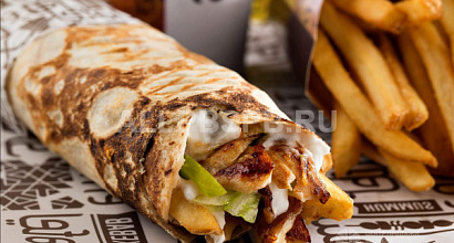 Кафе-шаверма в проходном месте без конкурентов