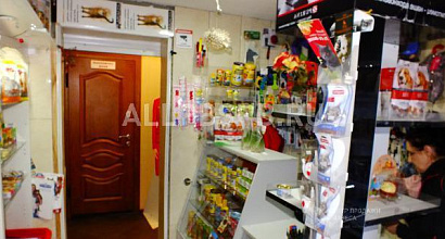 Продается  продаю магазин зоотоваров у метро
