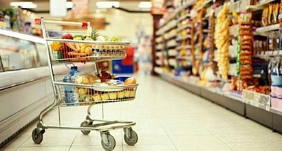 Продуктовый магазин в месте с огромным потоком людей