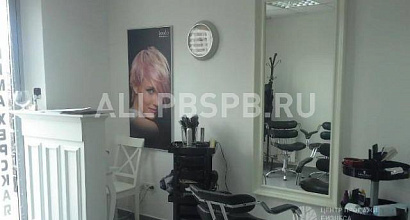 Продается  салон красоты рядом с метро в юао 