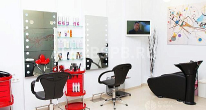 Готовый бизнес  салон красоты премиум-класса в историческом центре 