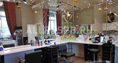 Аренда:  Салон в цао с низкой арендой, прибыль 300000 