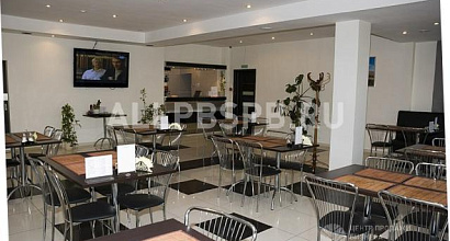 Продается  кафе (около автомойки)