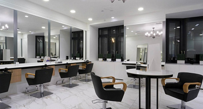 Уютный салон красоты в центре города