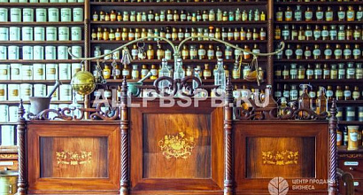 Старинная аптека у метро Удельная