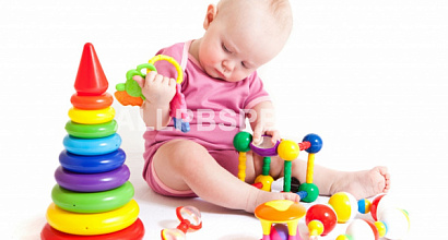 Островок детских игрушек в популярном торговом центре