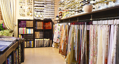 Стильный магазин текстиля и штор