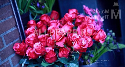 Готовый бизнес  цветочный магазин на м. зябликово