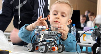 Детский клуб робототехники с известным именем