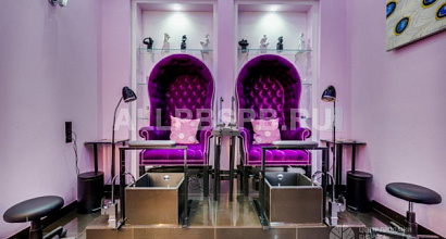 Известная франшиза студий маникюра