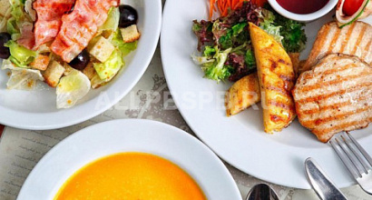 Столовая у метро Электросила