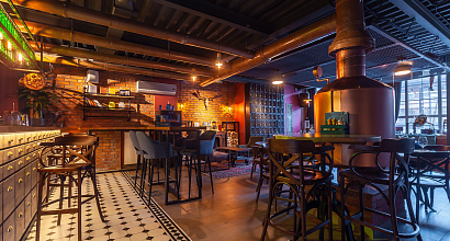 Полностью оборудованный паб с алкогольной линцензией