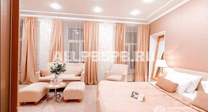 Прибыльный отель на Невском проспекте в собственность