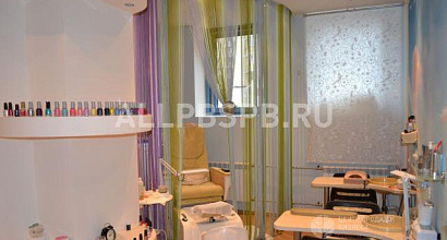 Продается  студия красоты 