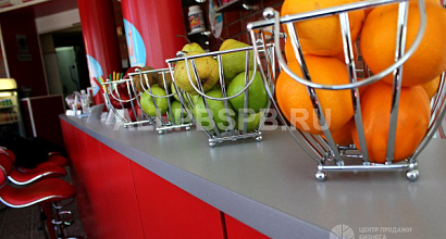 Фитнес-бар в фитнес-клубе известной сети